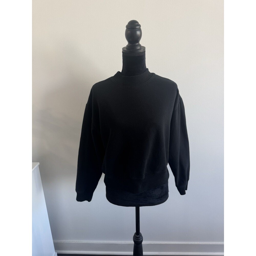 A New Day Black Crop Short Sweatshirt Size Medium